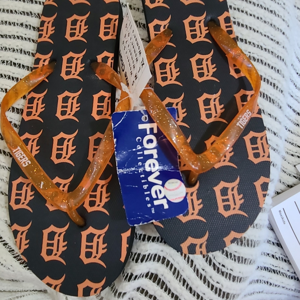Woman's Detroit‎ Tigers Flip Flops